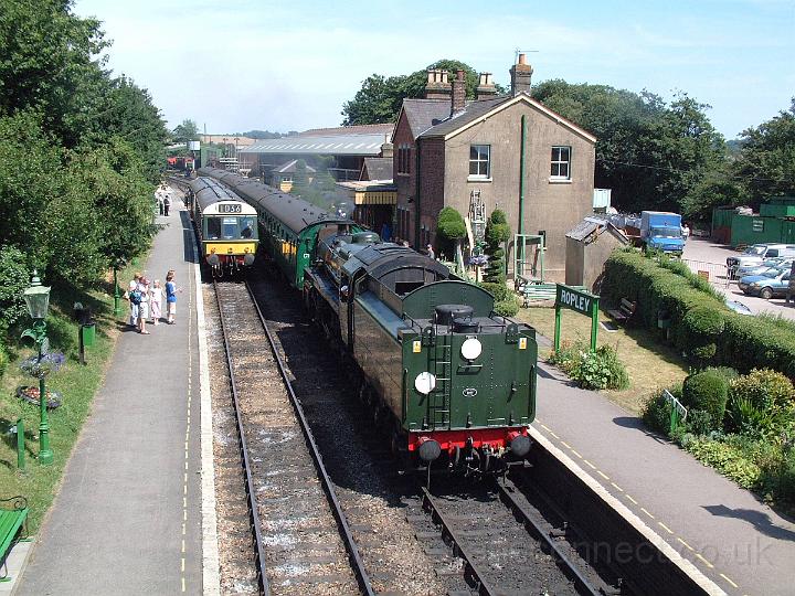 Ropley Stn With Steam & DMU 160706.JPG